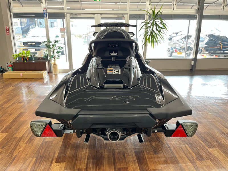 新艇中古艇販売