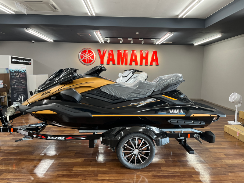 新艇中古艇販売