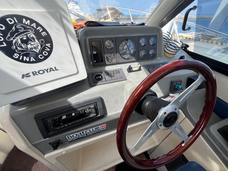 新艇中古艇販売