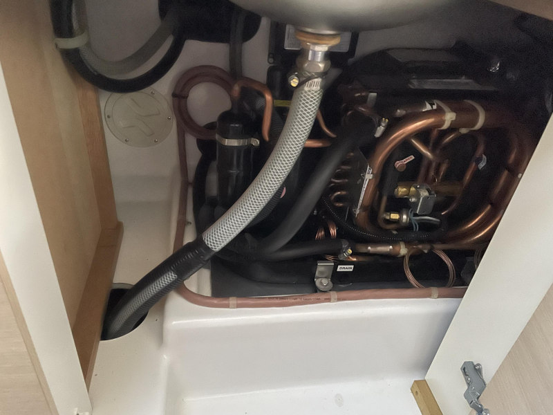 新艇中古艇販売