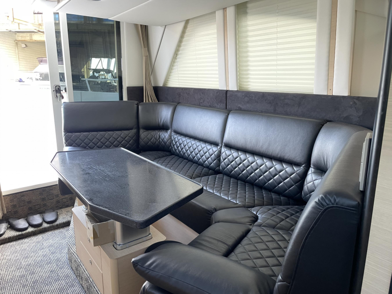 新艇中古艇販売