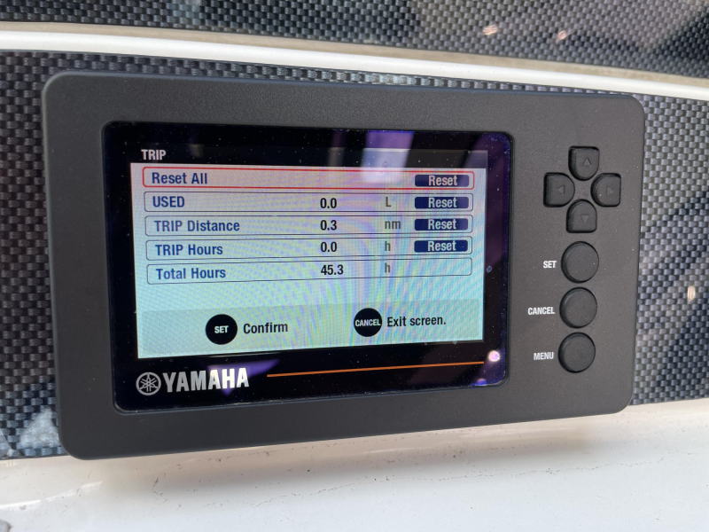 新艇中古艇販売