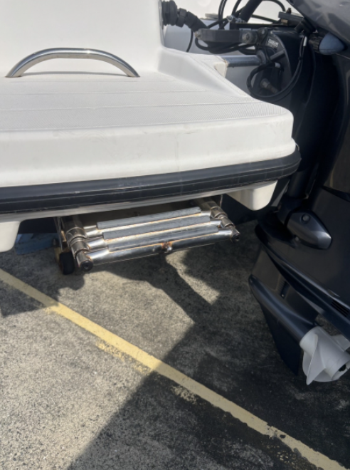 新艇中古艇販売