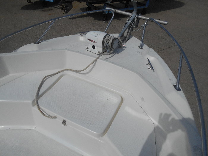 新艇中古艇販売