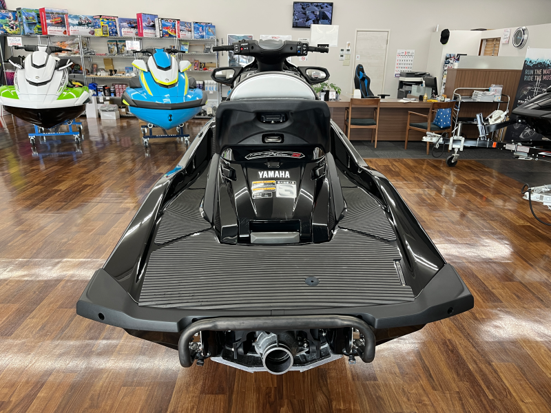 新艇中古艇販売