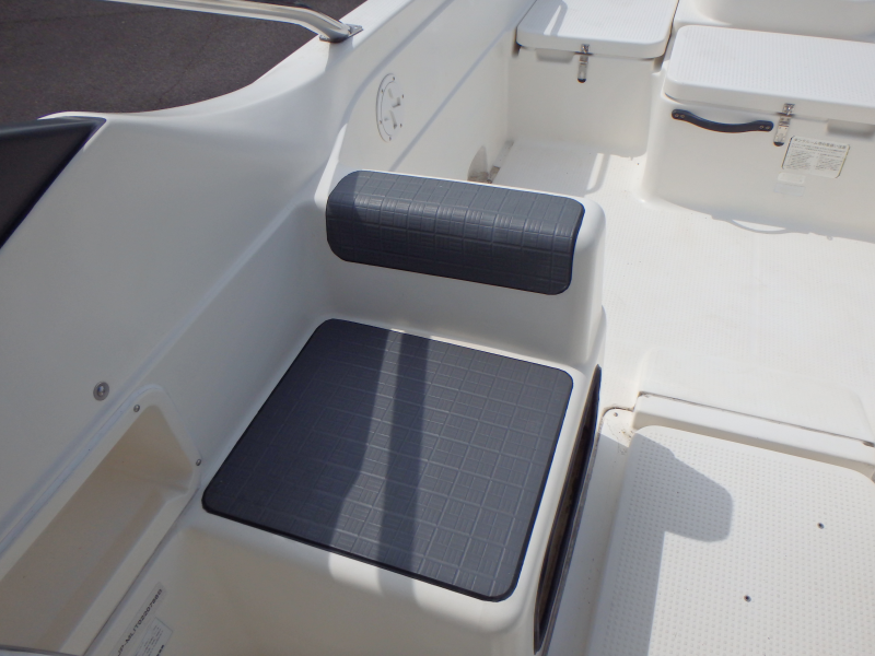 新艇中古艇販売