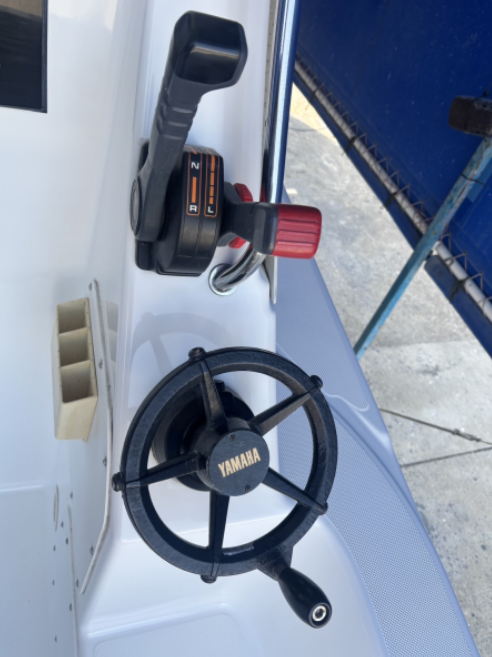 新艇中古艇販売