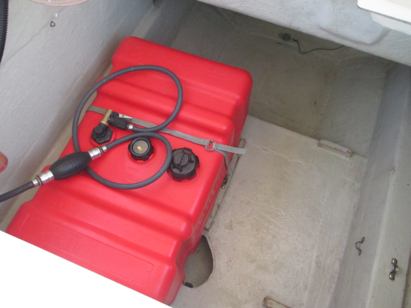 新艇中古艇販売