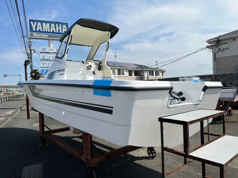 新艇中古艇販売