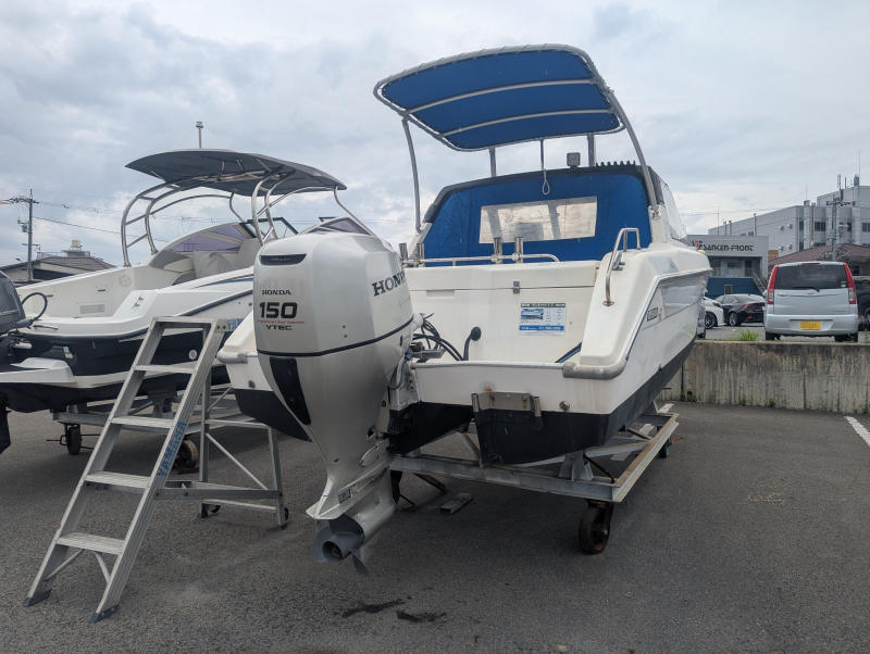 新艇中古艇販売