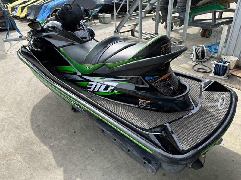 新艇中古艇販売