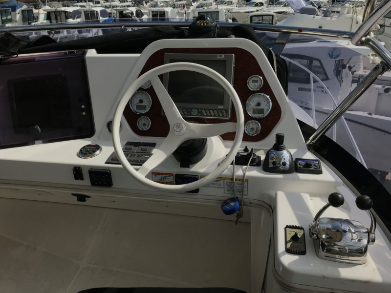 新艇中古艇販売