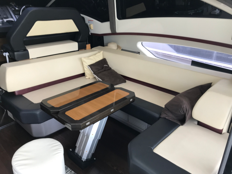 新艇中古艇販売