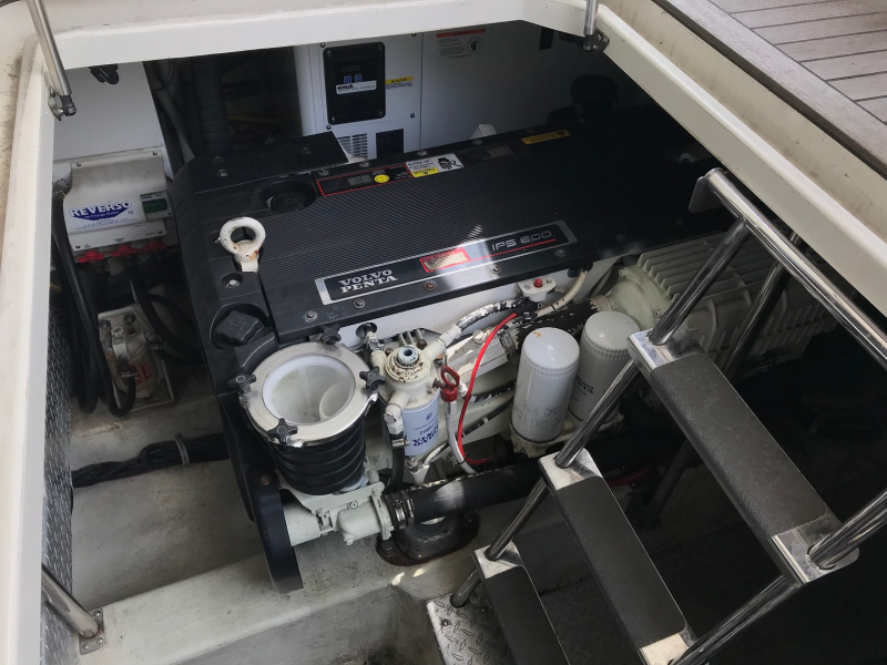 新艇中古艇販売