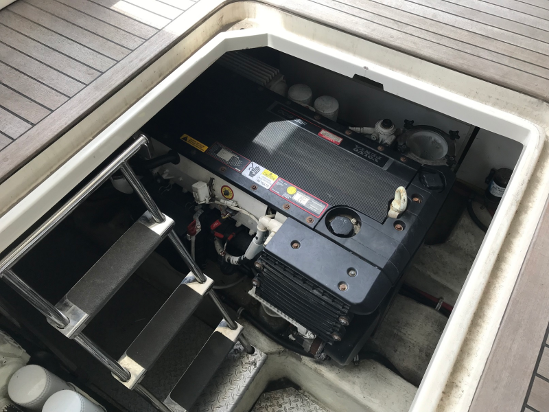 新艇中古艇販売