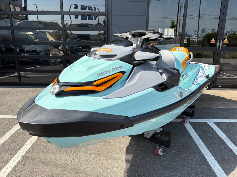 新艇中古艇販売