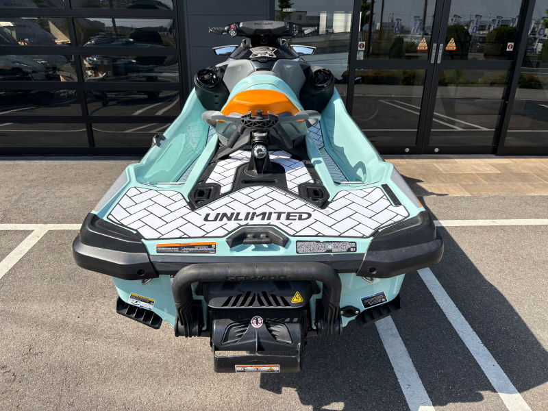 新艇中古艇販売