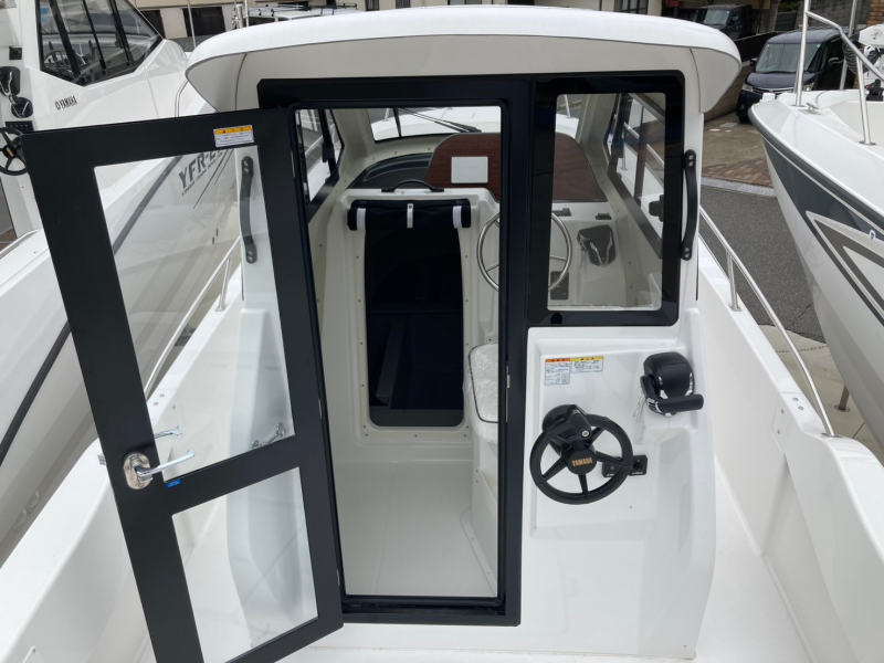 新艇中古艇販売