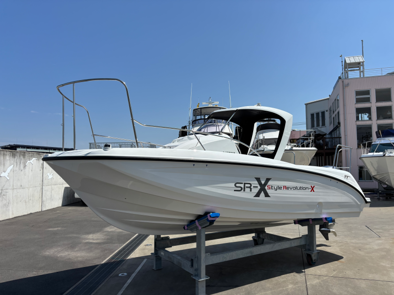 新艇中古艇販売