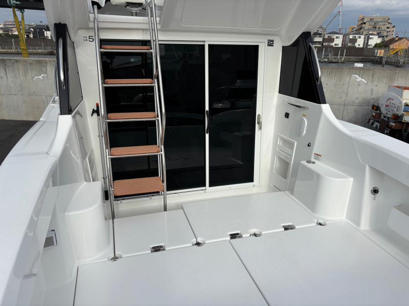 新艇中古艇販売