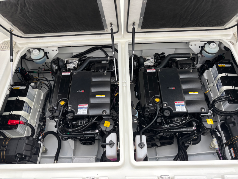 新艇中古艇販売