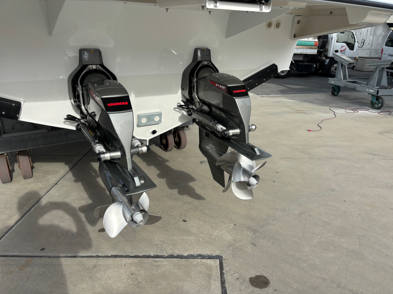 新艇中古艇販売