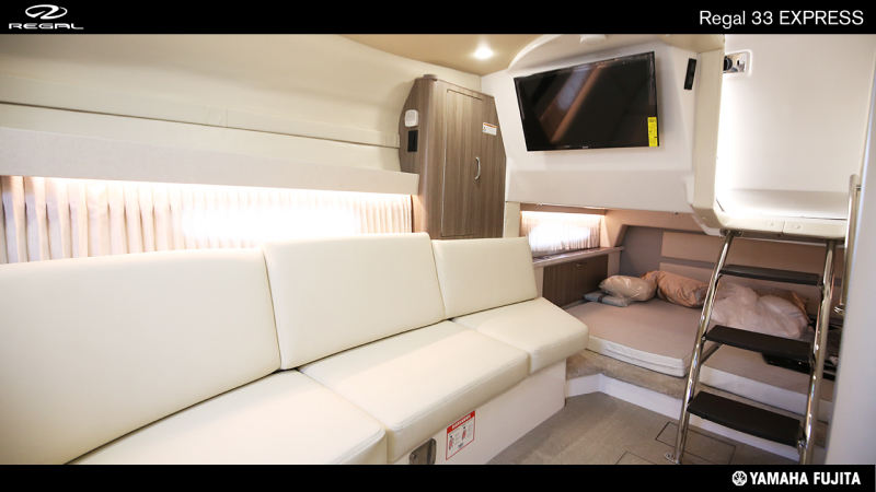 新艇中古艇販売