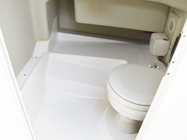 新艇中古艇販売