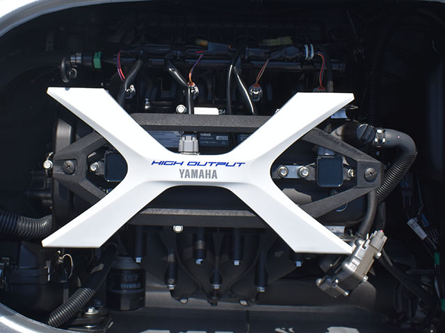 新艇中古艇販売