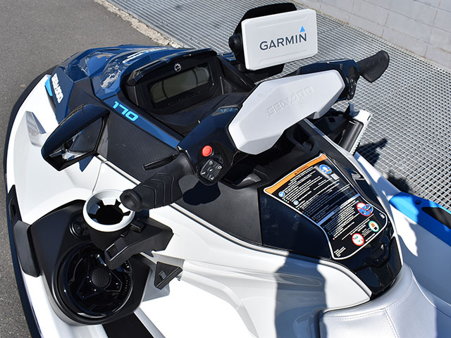 新艇中古艇販売