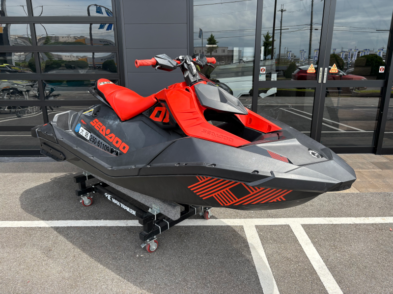 新艇中古艇販売