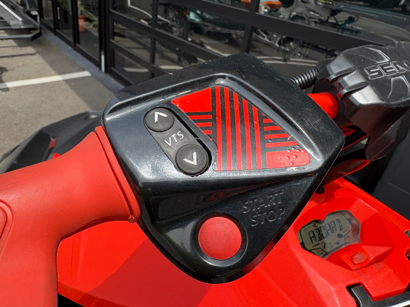 新艇中古艇販売