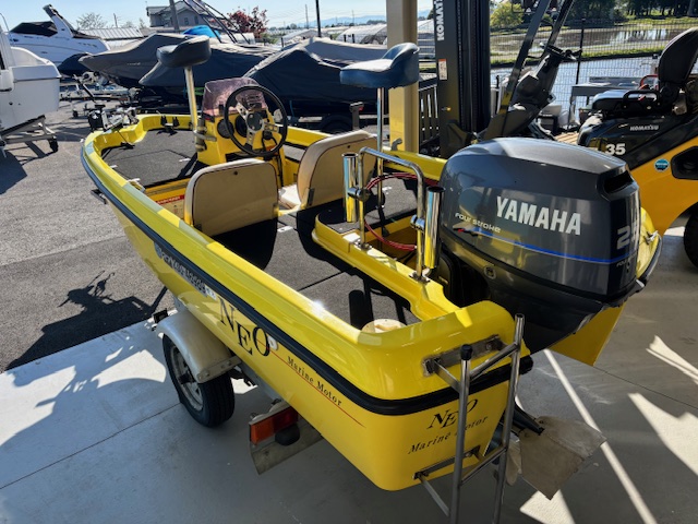 新艇中古艇販売