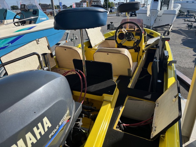 新艇中古艇販売