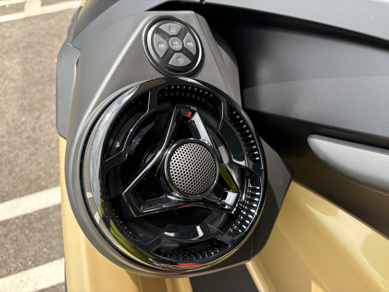 新艇中古艇販売