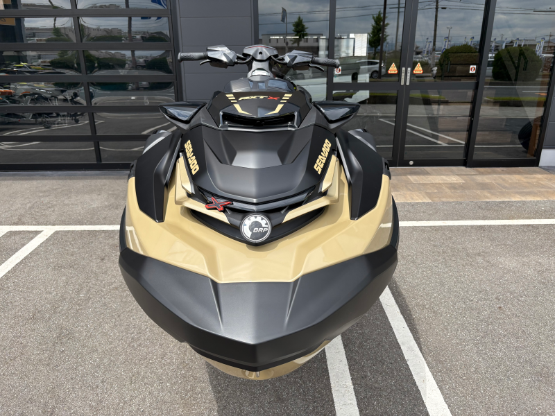 新艇中古艇販売