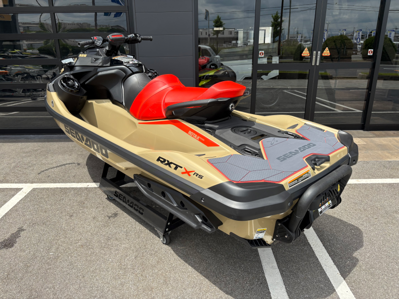 新艇中古艇販売