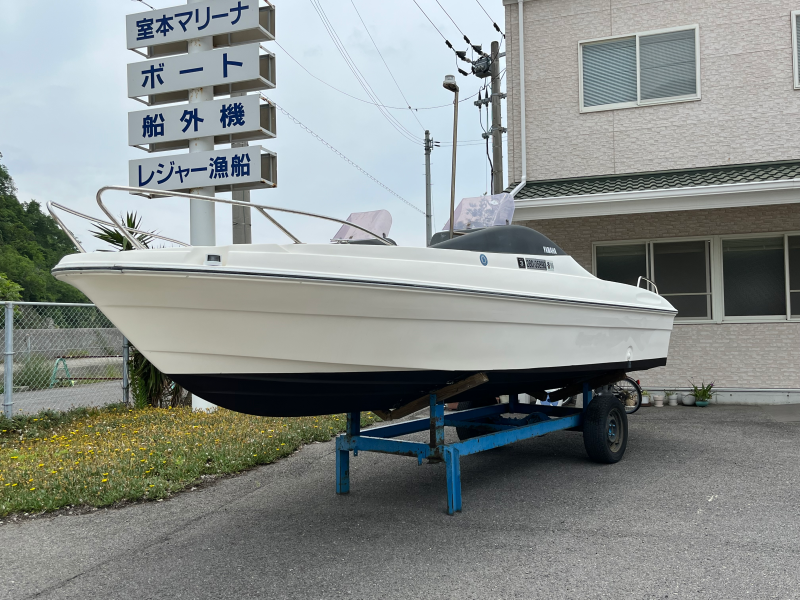 新艇中古艇販売