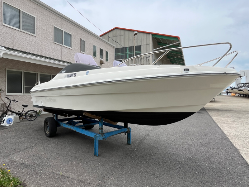 新艇中古艇販売