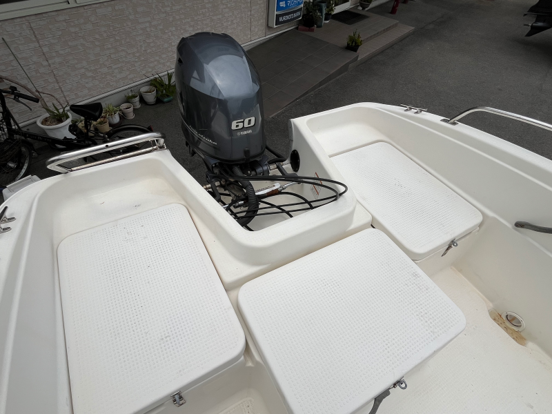 新艇中古艇販売