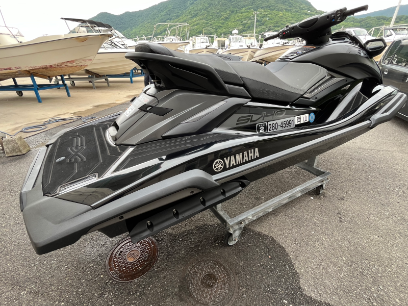 新艇中古艇販売