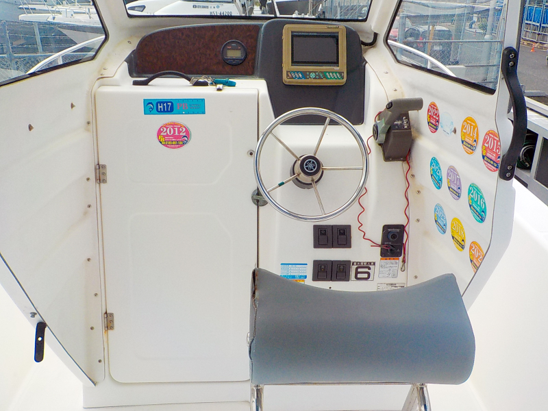 新艇中古艇販売