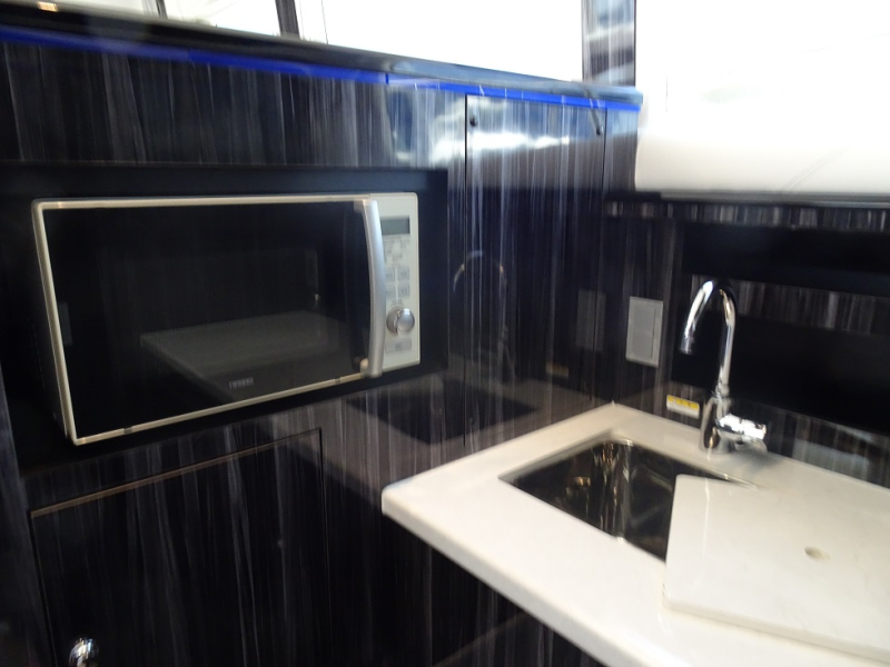 新艇中古艇販売