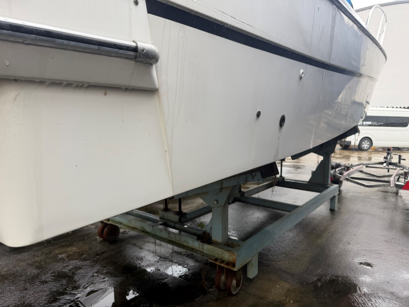 新艇中古艇販売