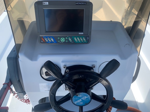 新艇中古艇販売