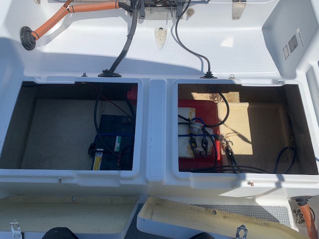 新艇中古艇販売