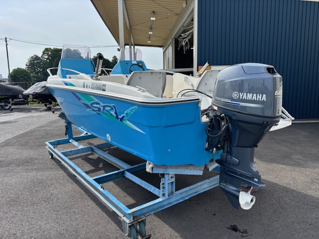 新艇中古艇販売