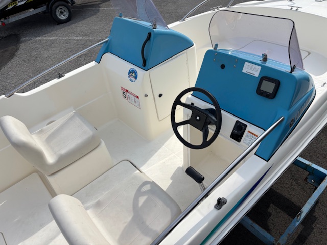 新艇中古艇販売