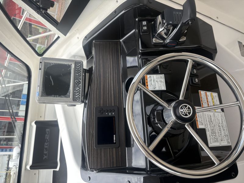 新艇中古艇販売