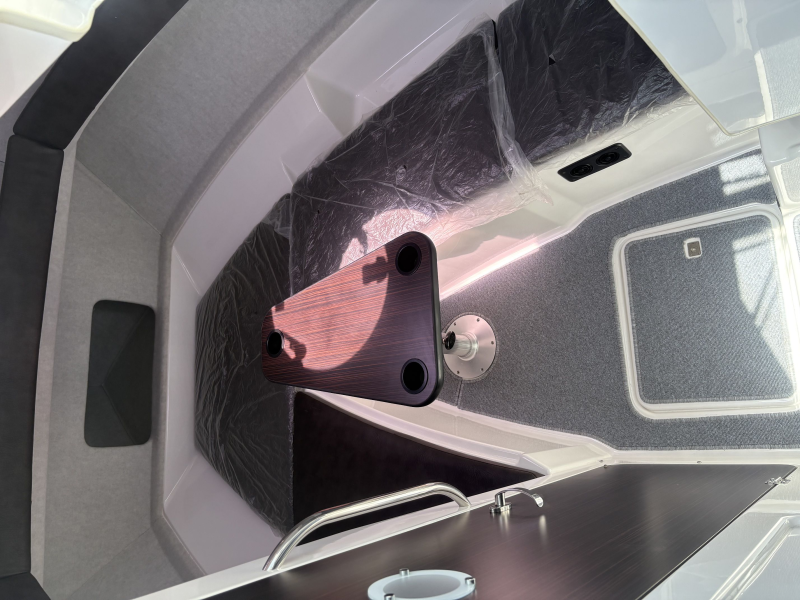 新艇中古艇販売